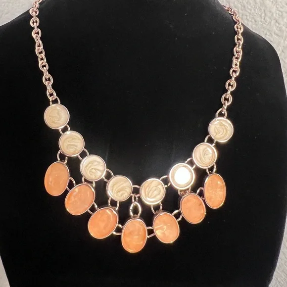 FASHION NECKLACE, “NEW” - Picture 1 of 6